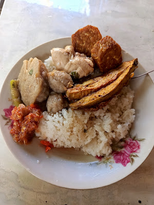 Warung makan bu Nasirah