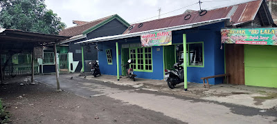 Warung Makan Bu Nyunyun UMP