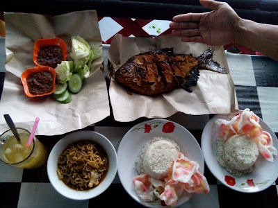 Warung Makan Mangga Mampir Spesial Ayam Bakar