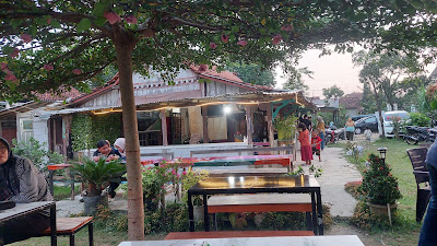WARUNG MAKAN SEPURAN
