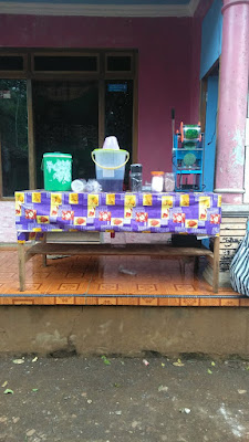 Warung mama iren (ibu darsiki)