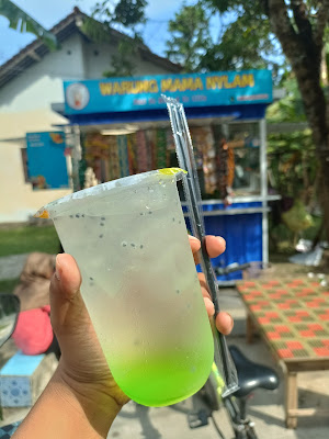 Warung Mama Nylam