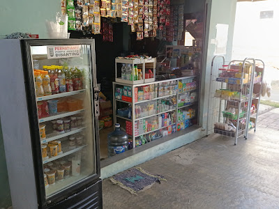 Warung Mamita (Grocery Store & Fast Food)
