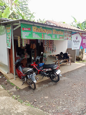 Warung Mendo dan minuman ringan