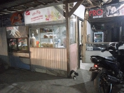Warung Mendoan Bu Samir