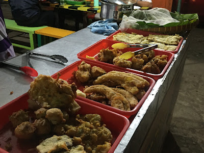 Warung Mendoan dan Pecel "Kasturi"