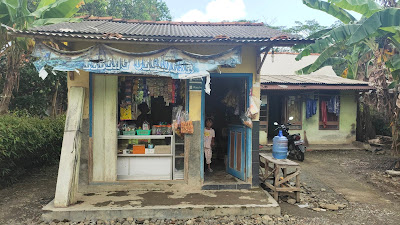 Mbah Panut's Mendoan Warung