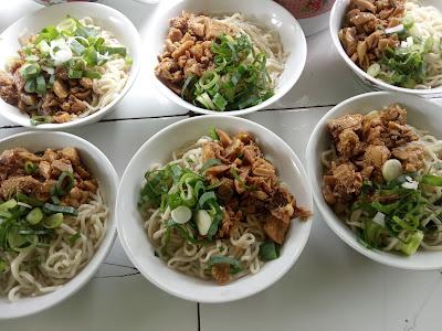 Warung Mie Ayam & Bakso "Kamila"