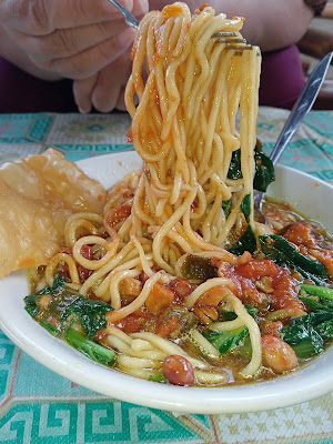 Warung Mie Ayam Mugi Laris