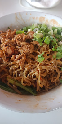 Warung mie Ayam & nasgor Kebonku