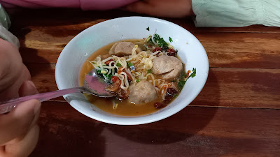 Warung Mie Ayam Pak Amir "Mugi Barokah"