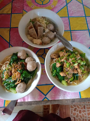 Warung mie "Ndelik"