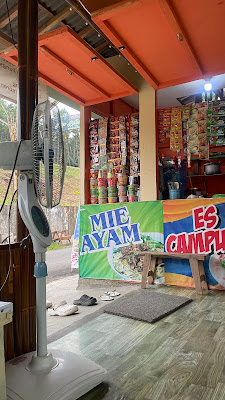 Warung Nabila & Naura