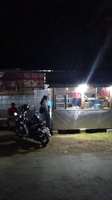 warung nasgor JR(jakarta or resourant)jalan ganggeng barat