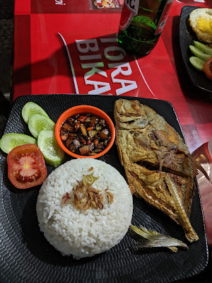 Warung nasi Alba