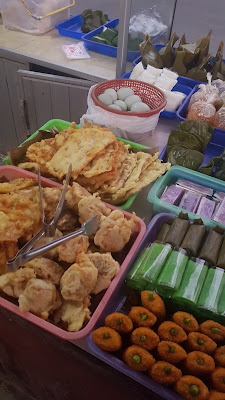 Warung nasi uduk maz anto