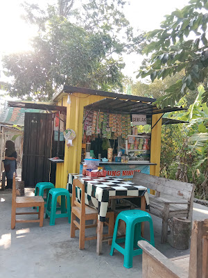 Warung Ninine (Bu Rominah)