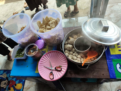 Warung Pada Ngeneh