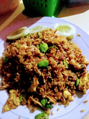 Warung Pak Jono Nasi Goreng dan Bihun Goreng