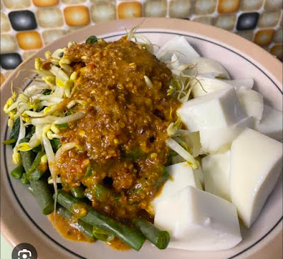 Warung pecel "MAMA AYA"