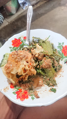 Warung pecel sayur mbok minah