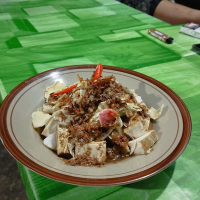 WARUNG POJOK SOTO & MIE AYAM