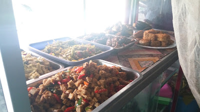 Warung PT boneka