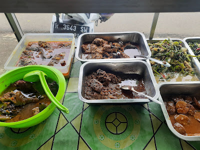 Warung Rames Gumelar Bu Karyati