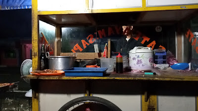 Warung Sabar Menanti Sate Madura