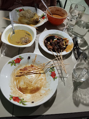 WARUNG SATE GULAI PUTRA PAK MANGIL