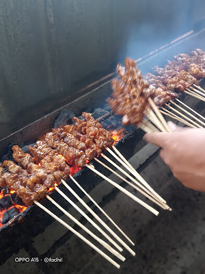 warung sate pak kadino