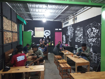 Warung Selow