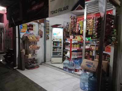 Warung Sembako Fajar UMKM UMP