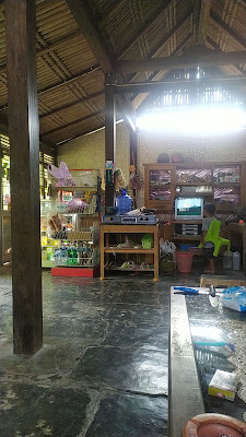 Warung sembako pujiarti