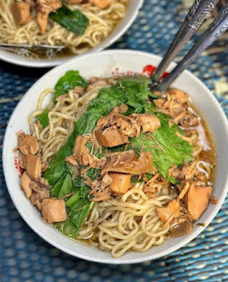 Warung soto dan mie ayam kalisube