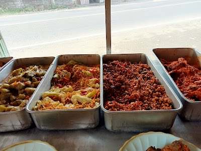 Warung Soto dan Nasi Rames Bu Sumi Sokawera