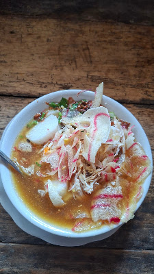 Warung soto "Mboke"