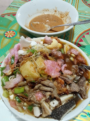 Warung soto sokaraja