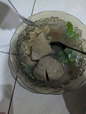 Warunge khansa "seblak dan bakso"