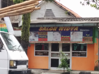 Widya Salon