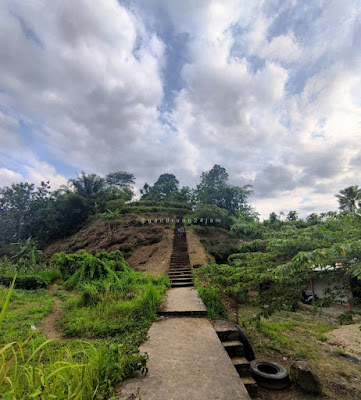 Wisata Bukit Damar Wulan