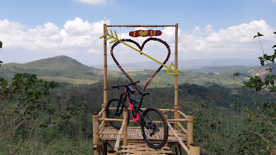 Wisata Gunung Pencit