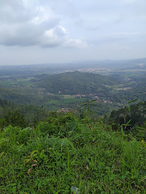 Wisata Watu Kumpul Petahunan